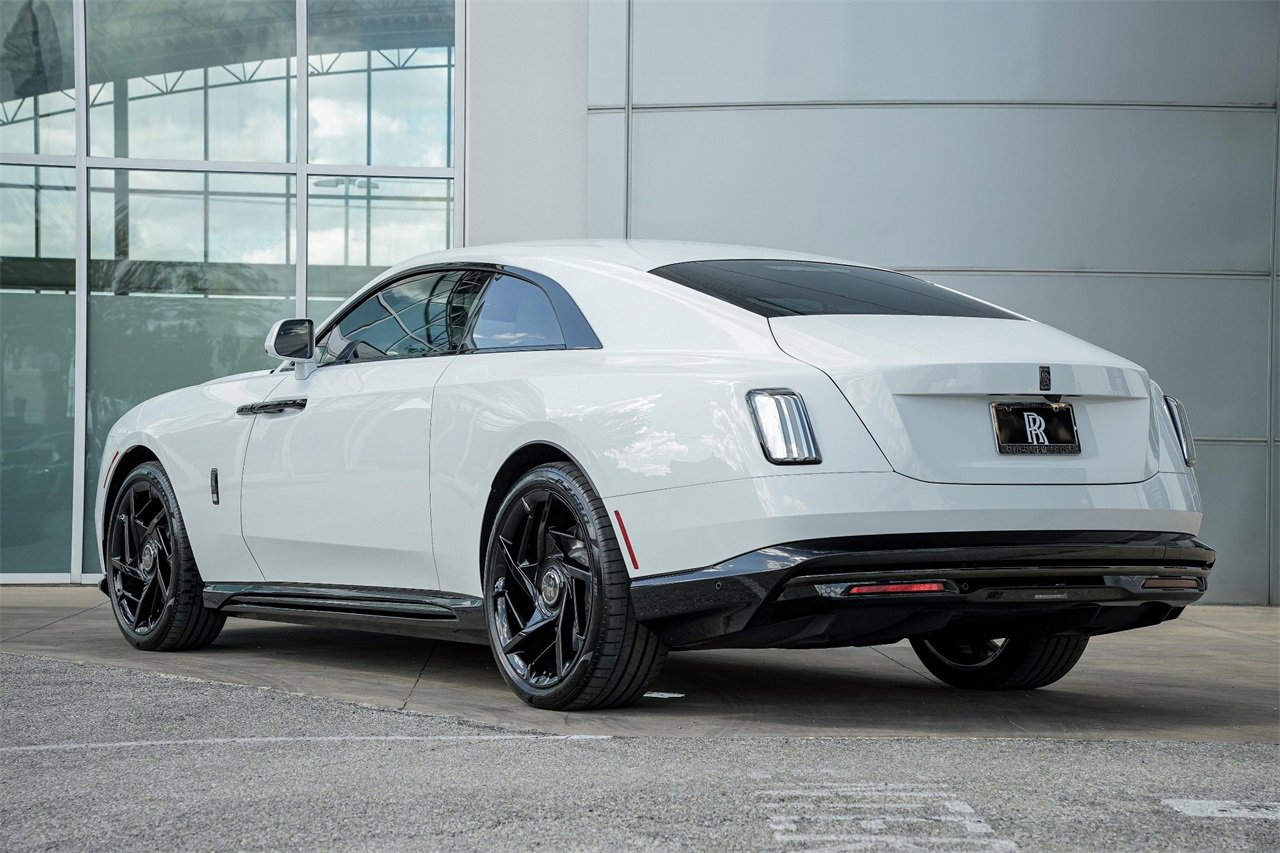 New 2025 Rolls-Royce Spectre Black Badge image 12