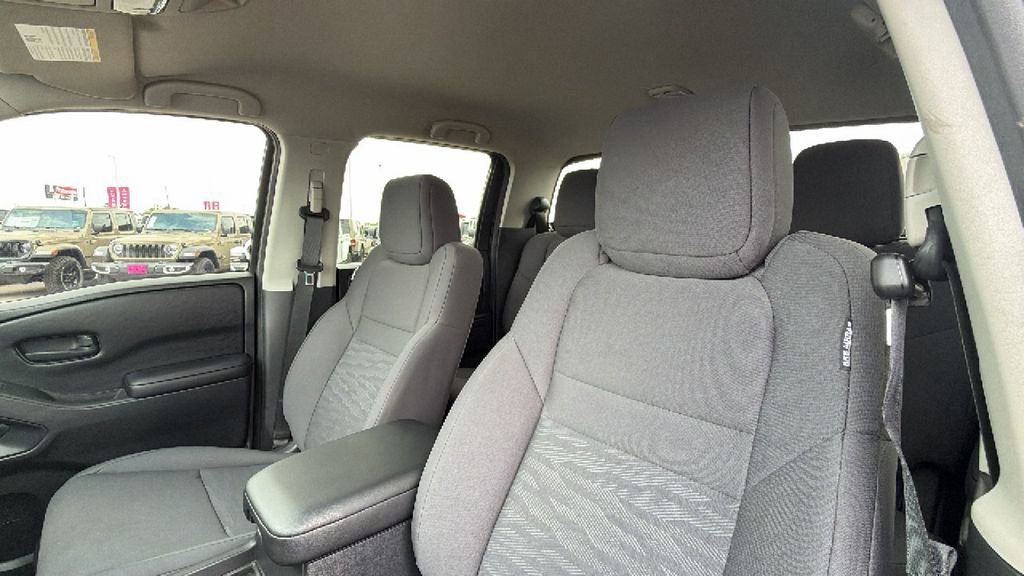 Used 2026 Nissan Frontier S AWD/4WD image 15