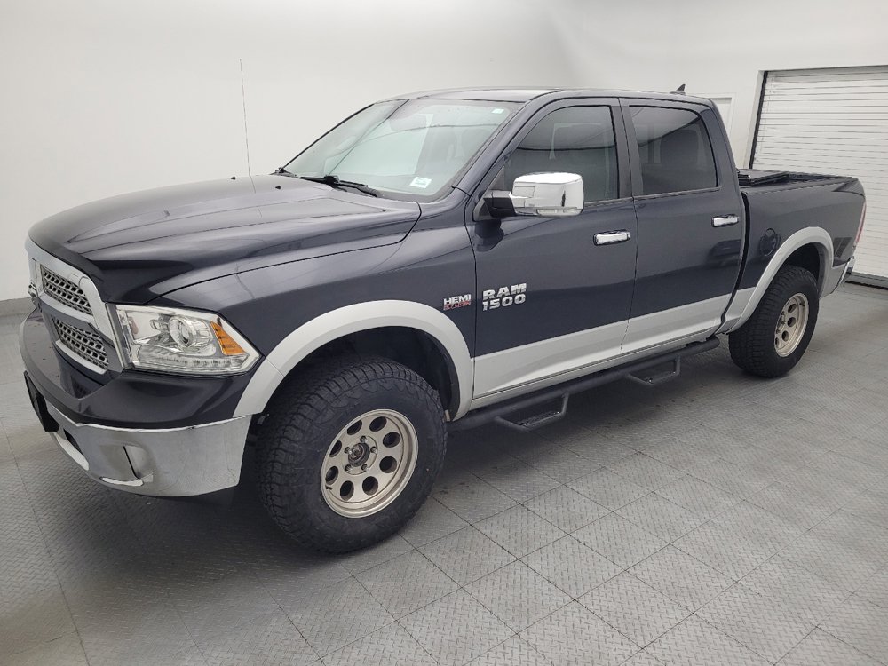 Used 2016 RAM 1500 Laramie AWD/4WD image 2
