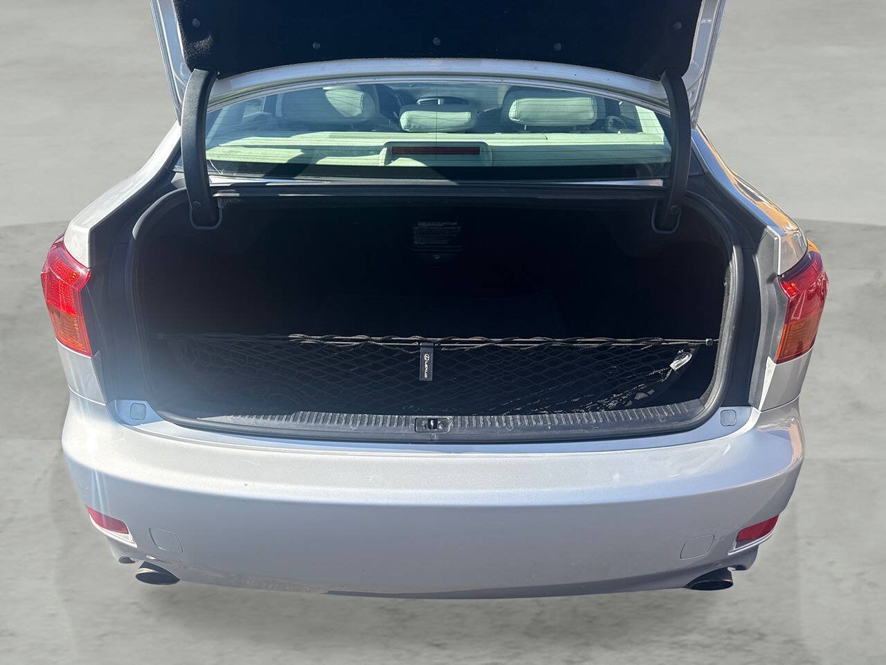 Used 2007 Lexus IS 350 RWD image 23