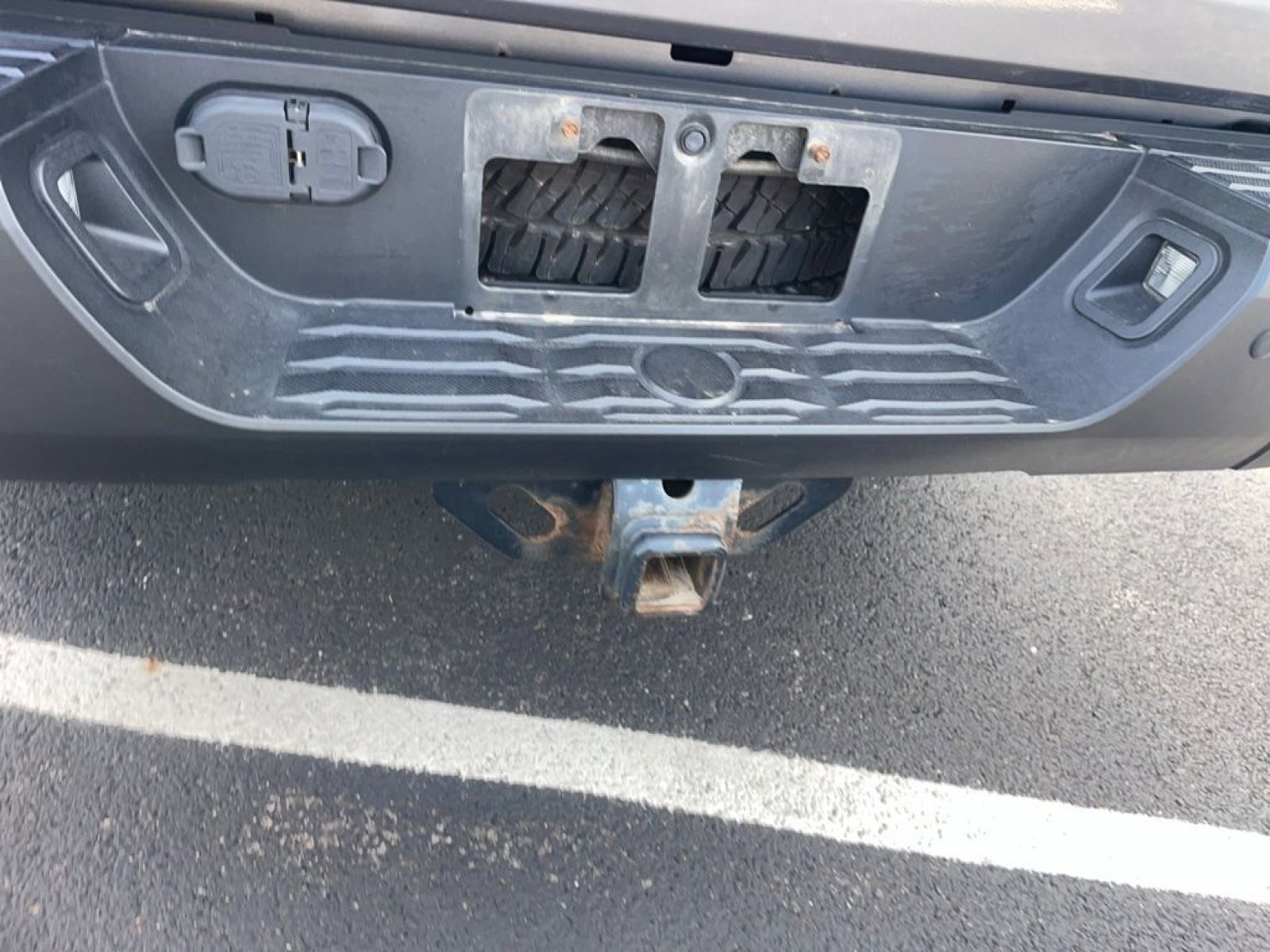 Used 2019 Toyota Tundra SR5 w/ TRD Off Road Package image 25