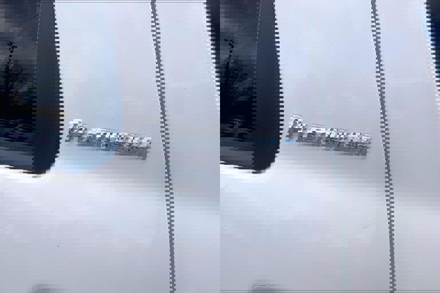 Used 2015 Toyota Sequoia Platinum image 7