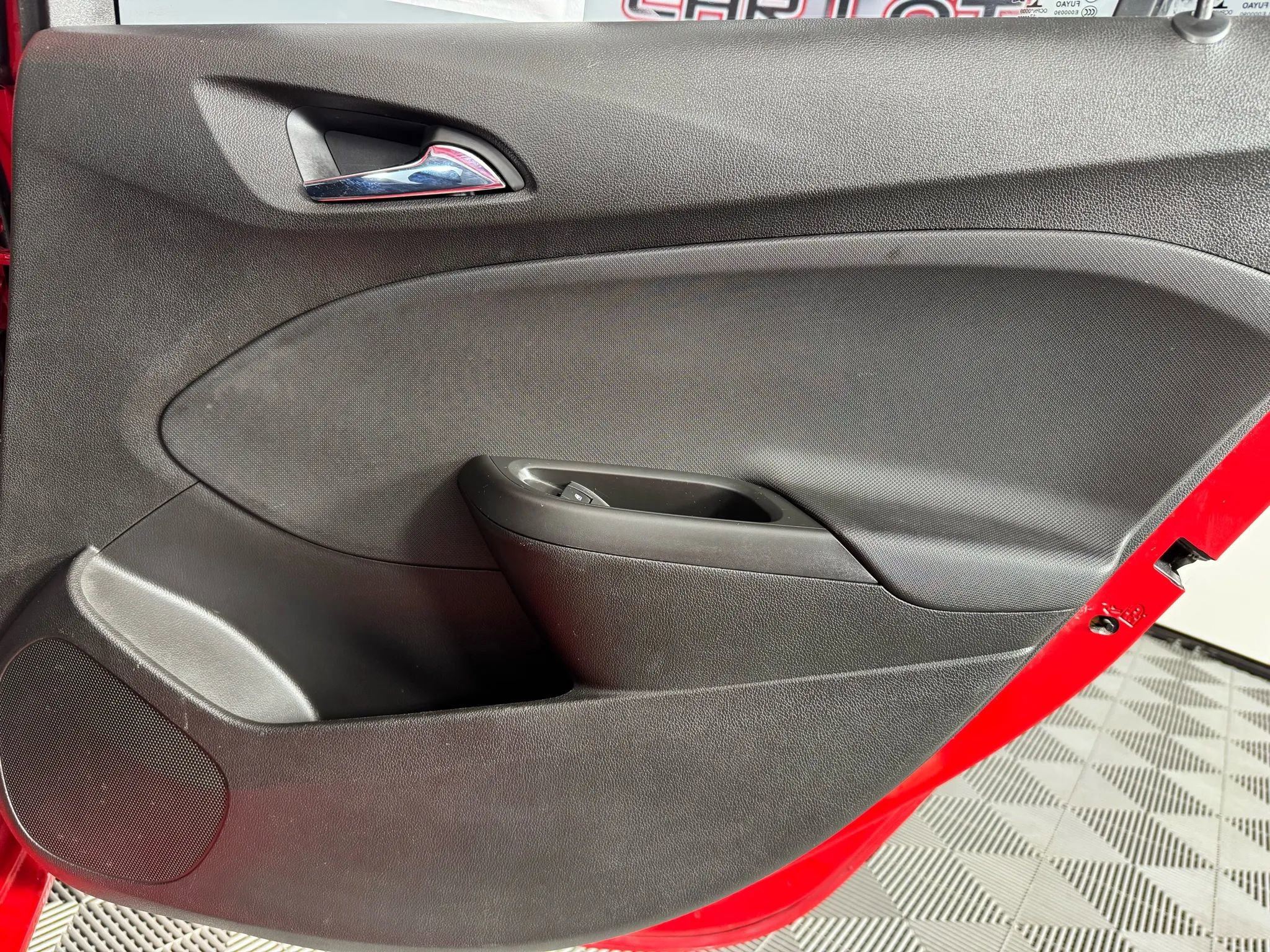 Used 2018 Chevrolet Cruze LS image 36