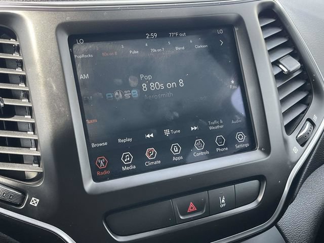 Used 2022 Jeep Cherokee Latitude Lux w/ Sun & Sound Group AWD/4WD image 30