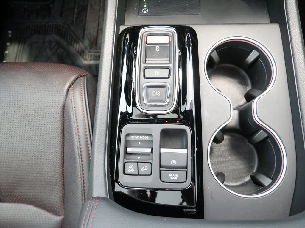 Used 2025 Honda Pilot Black Edition image 34