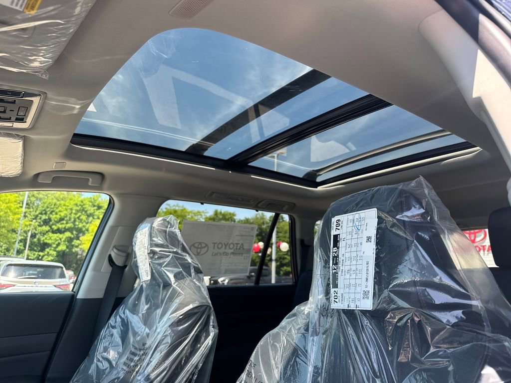 New 2026 Toyota Grand Highlander AWD image 15