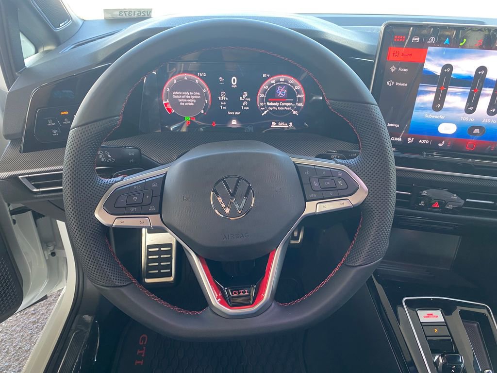New 2026 Volkswagen GTI SE FWD image 32