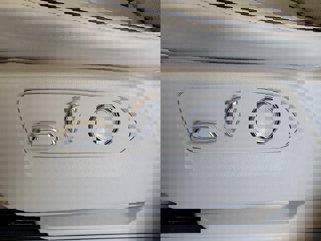 Certified 2024 Cadillac Escalade ESV Premium Luxury w/ Performance Package image 15