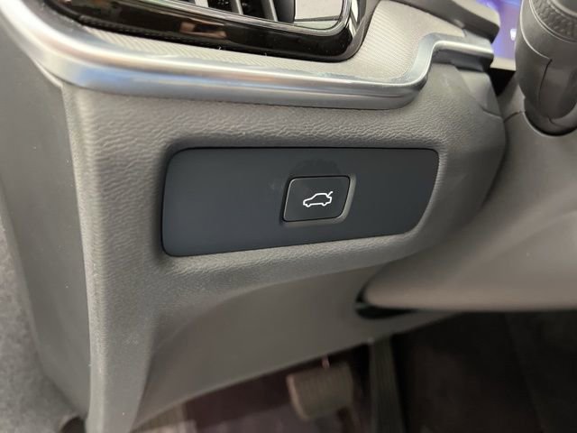 Used 2024 Volvo S60 B5 Plus FWD image 30