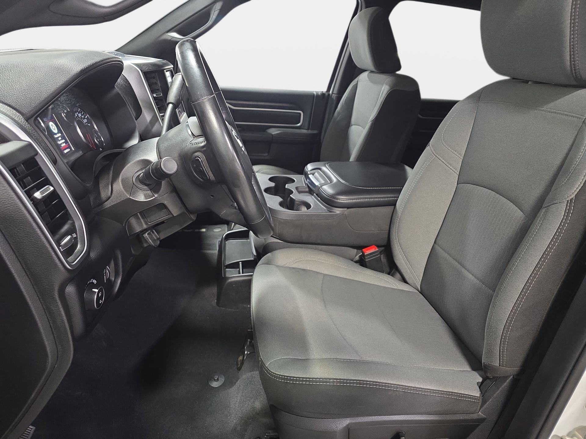 Used 2024 RAM 3500 Big Horn image 14