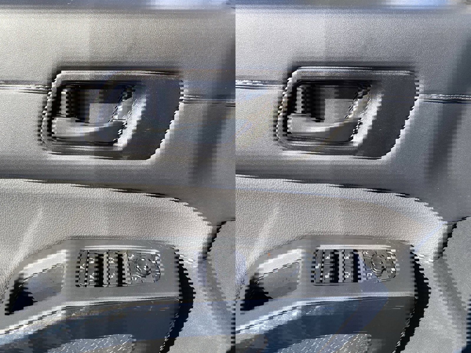 New 2025 Nissan Pathfinder SV image 23