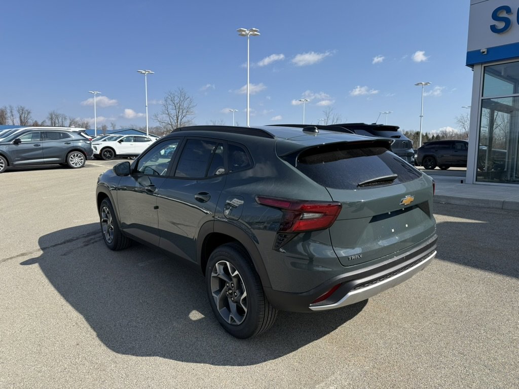 New 2026 Chevrolet Trax LT w/ LT Convenience Package image 3