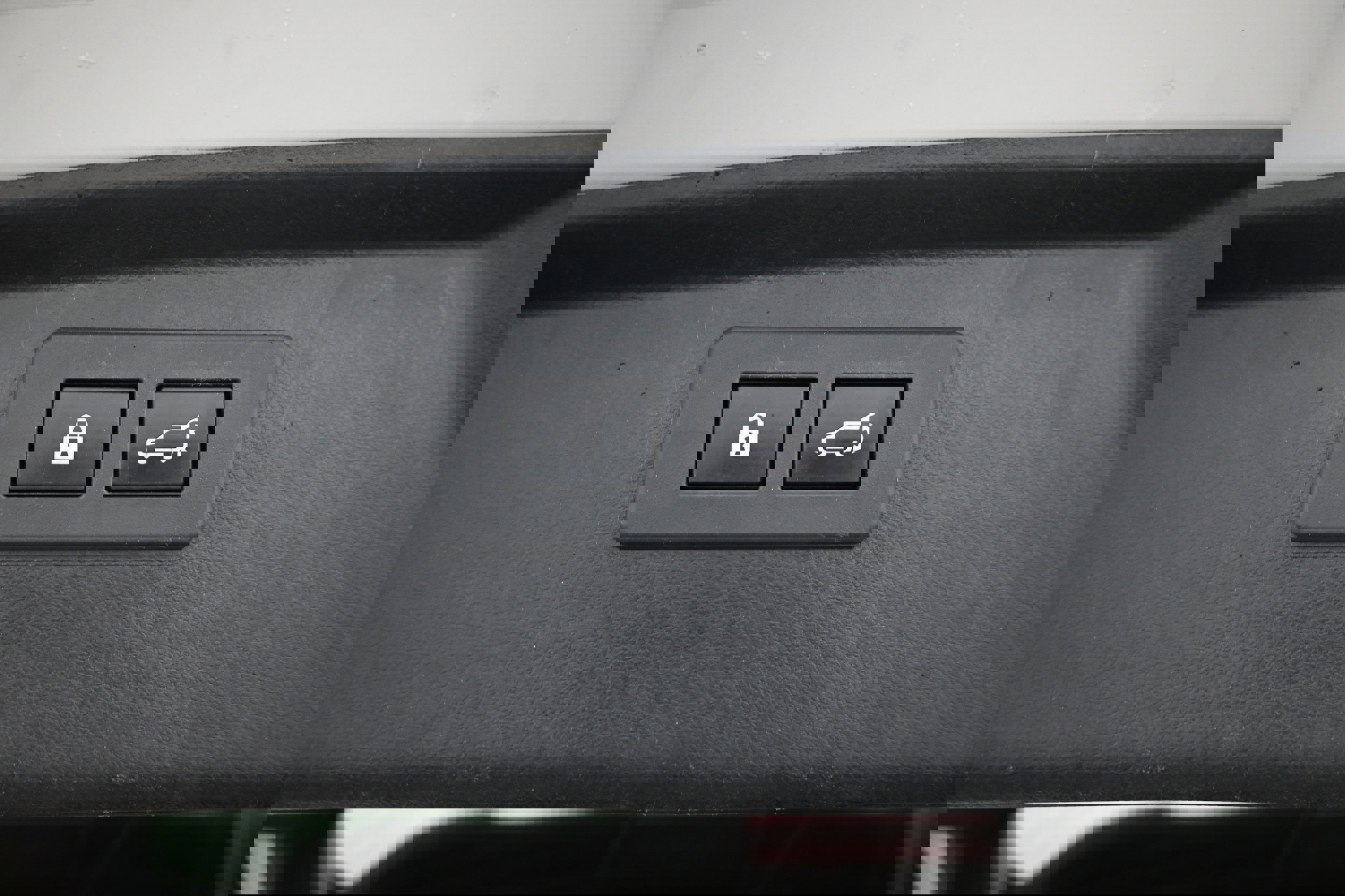 Used 2020 Subaru Outback Premium image 25