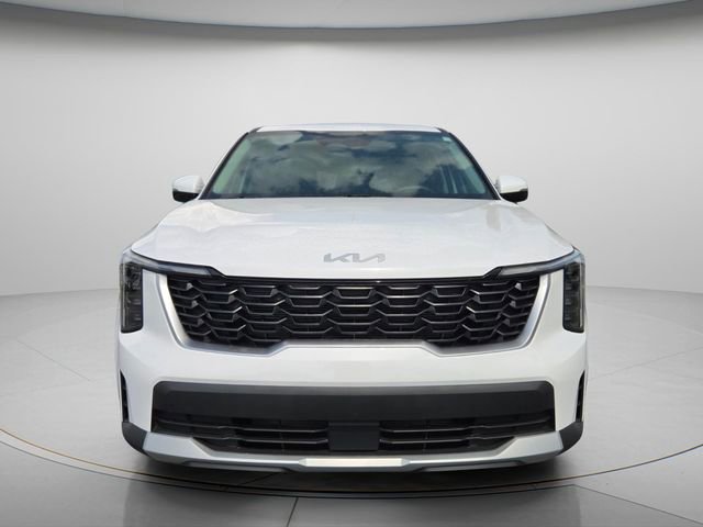 Certified 2026 Kia Sorento LX FWD image 9