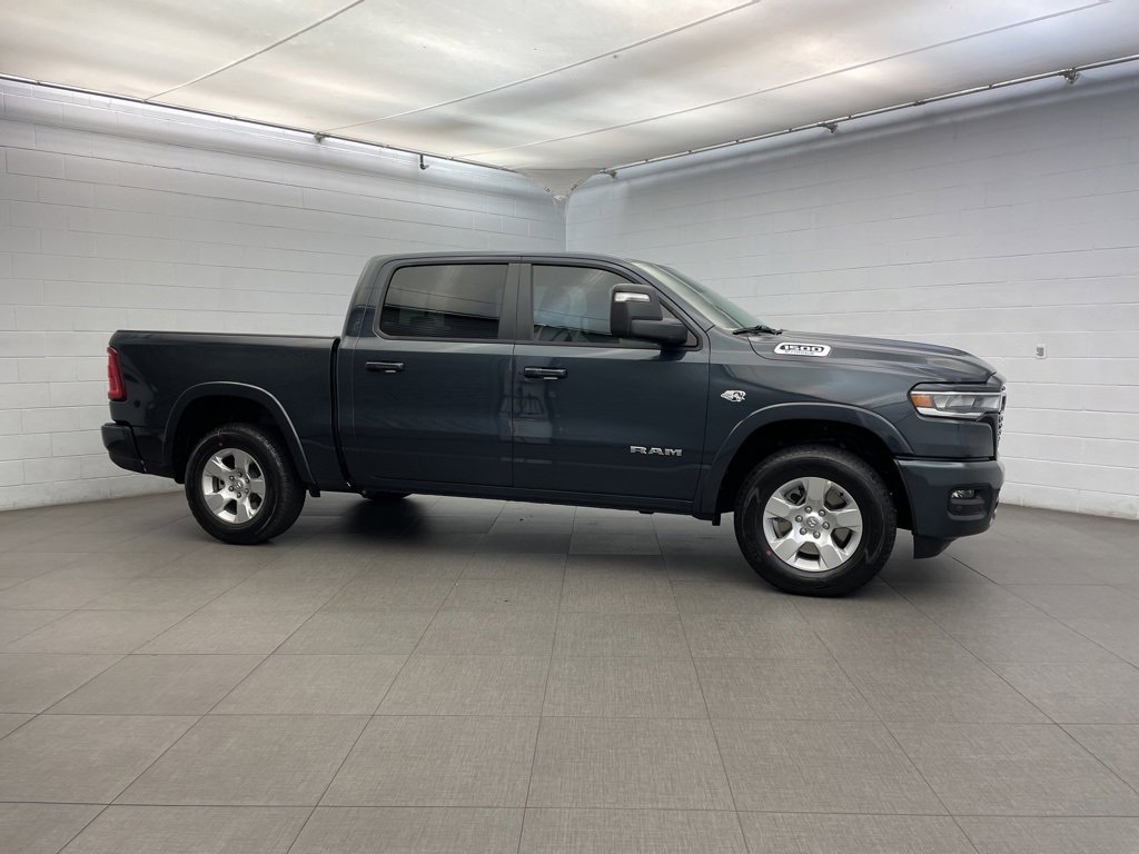 New 2026 RAM 1500 4x4 Crew Cab image 2