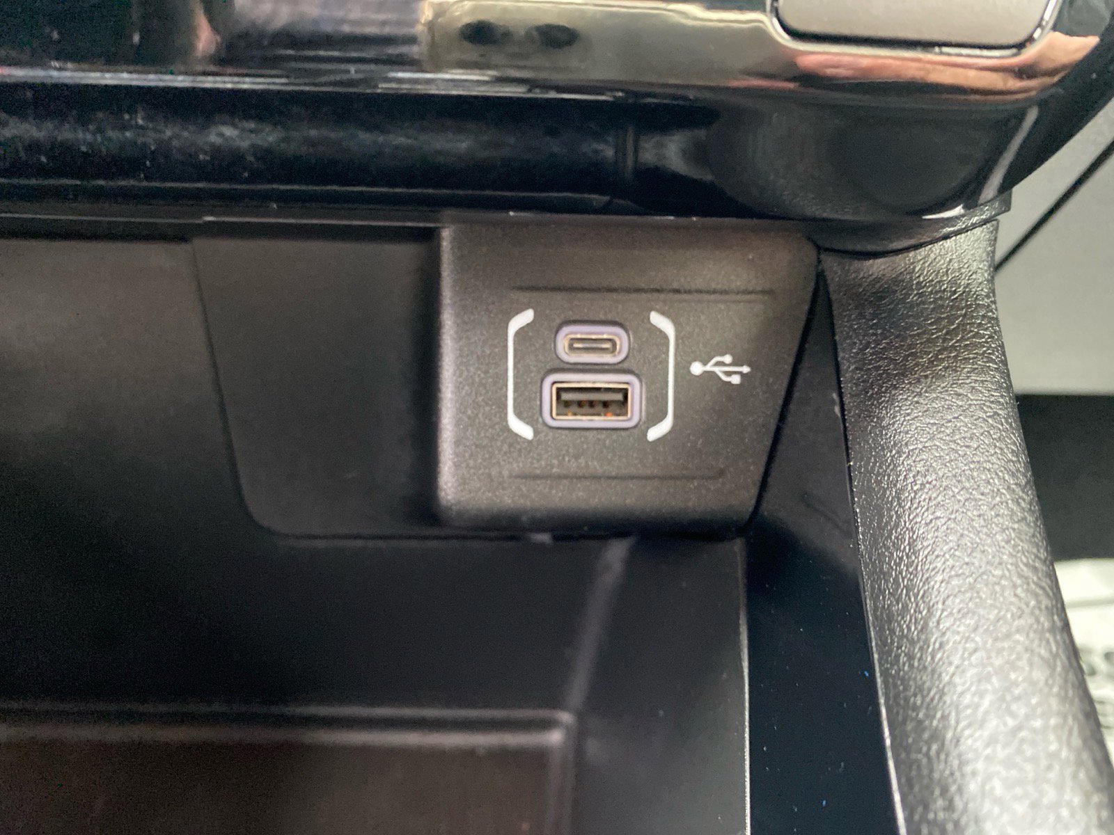 Used 2024 Jeep Compass Trailhawk image 14