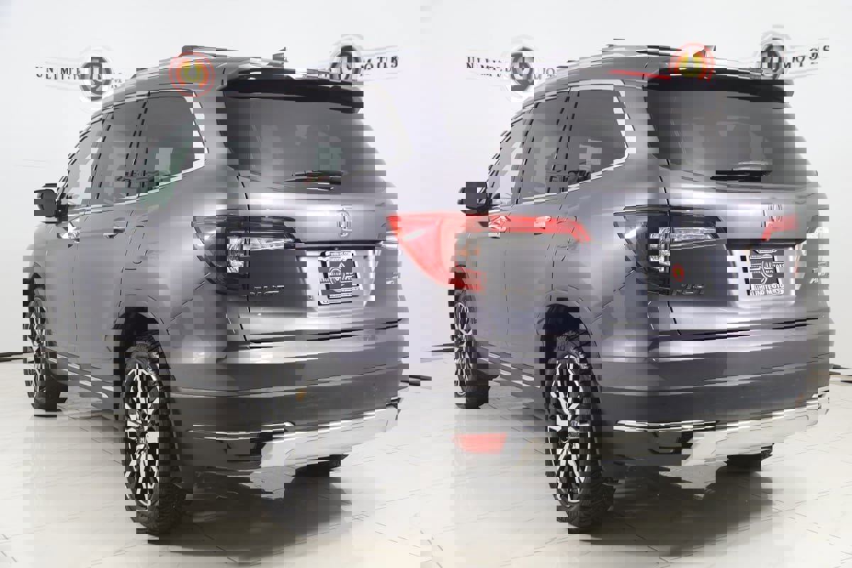 Used 2019 Honda Pilot Touring image 4