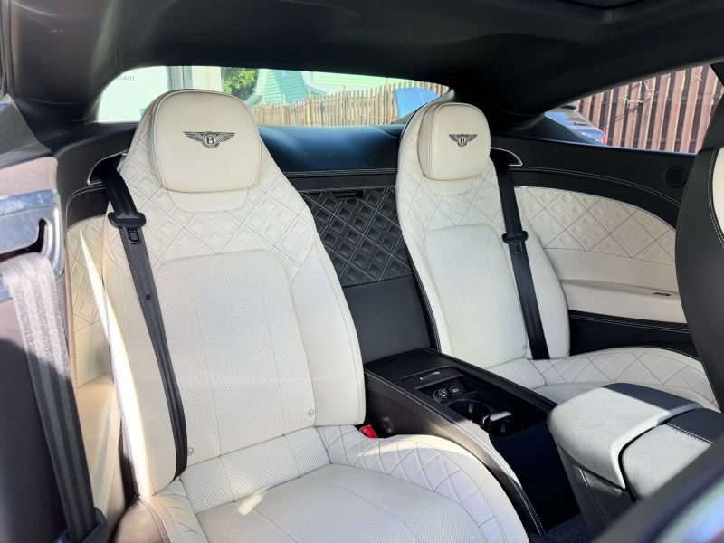Used 2020 Bentley Continental GT AWD/4WD image 26