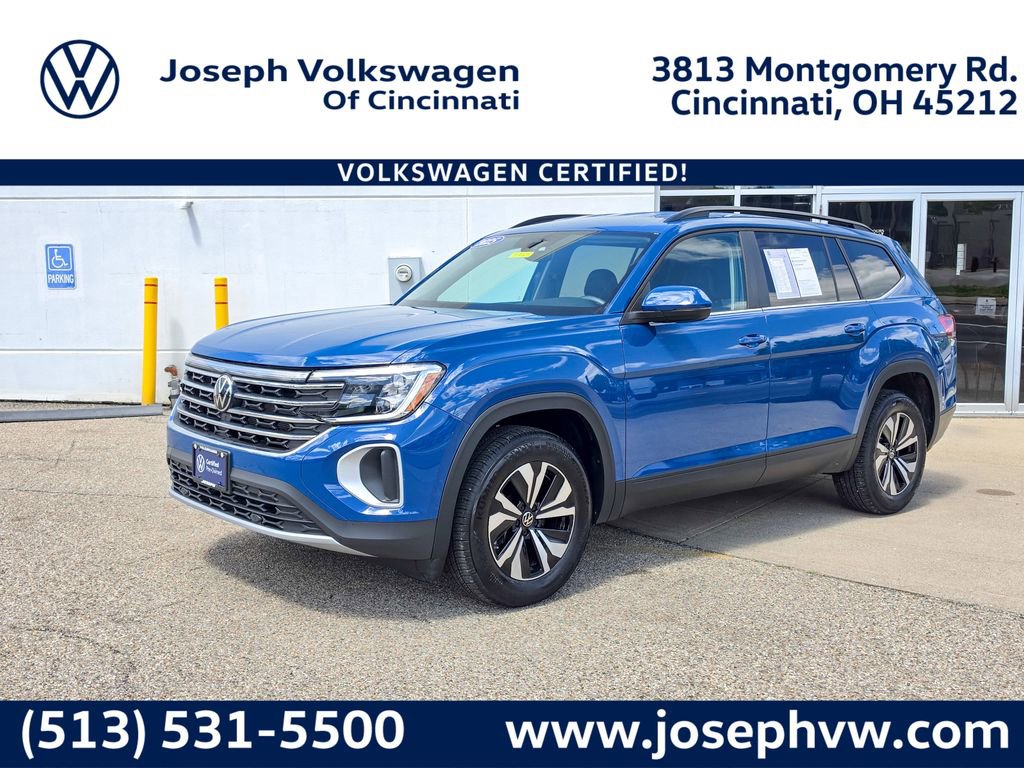 Certified 2025 Volkswagen Atlas SE FWD image 1