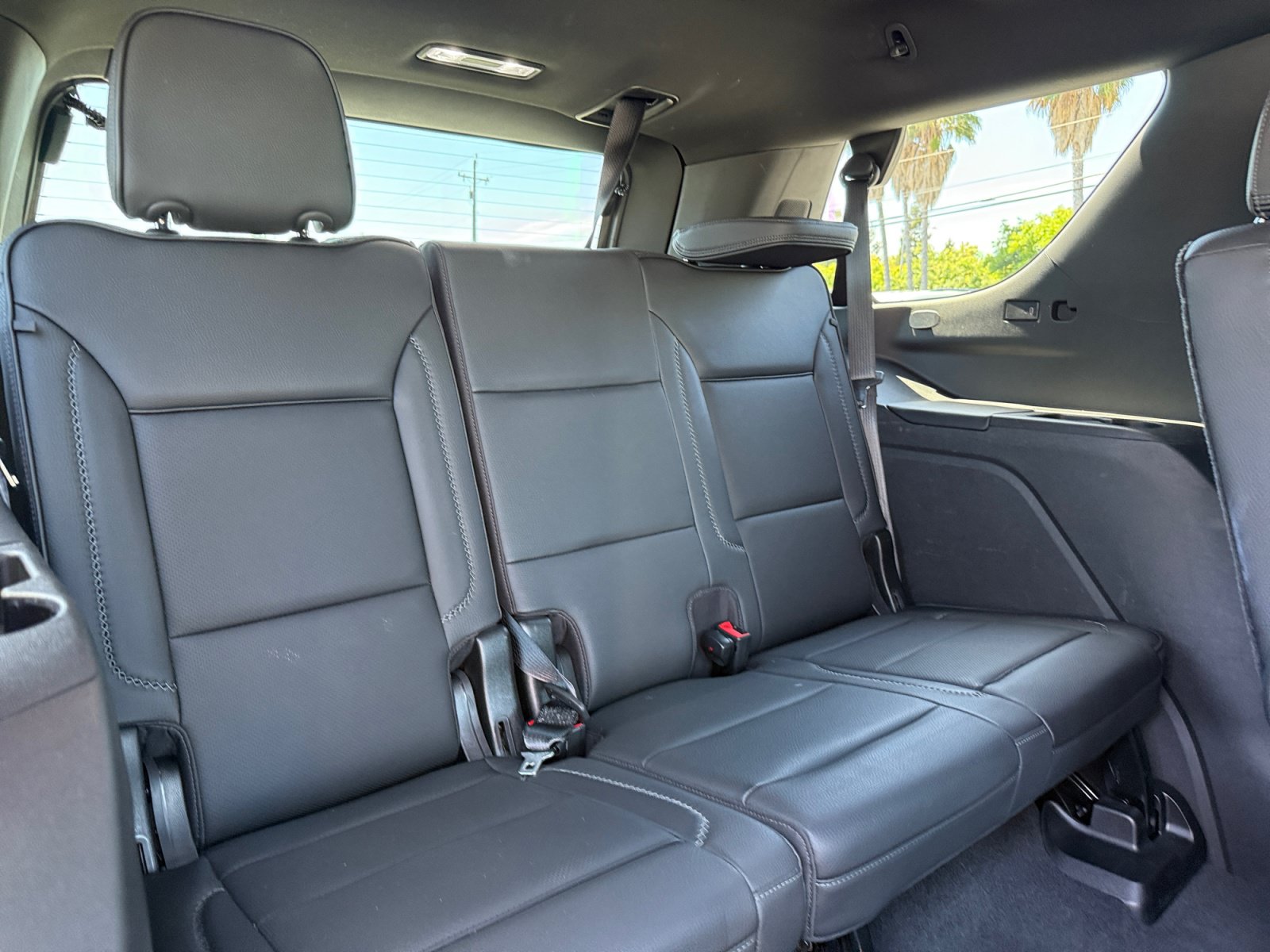 Used 2021 GMC Yukon Denali w/ Denali Premium Package AWD/4WD image 21