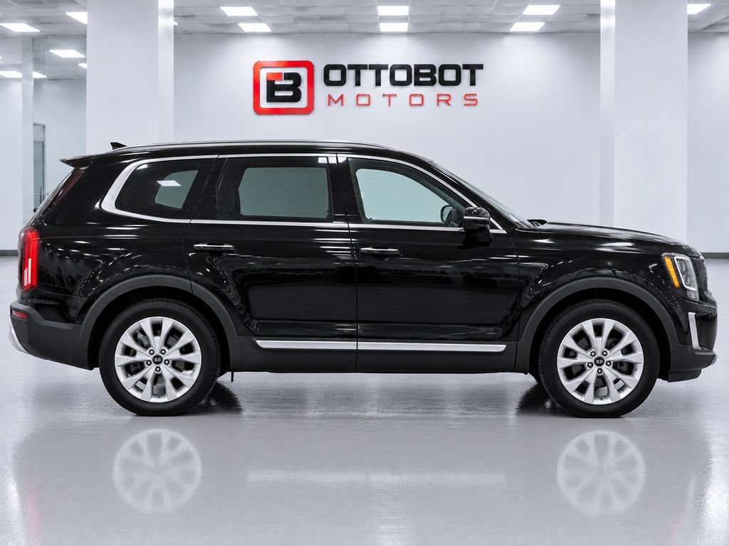 Used 2020 Kia Telluride LX FWD image 11