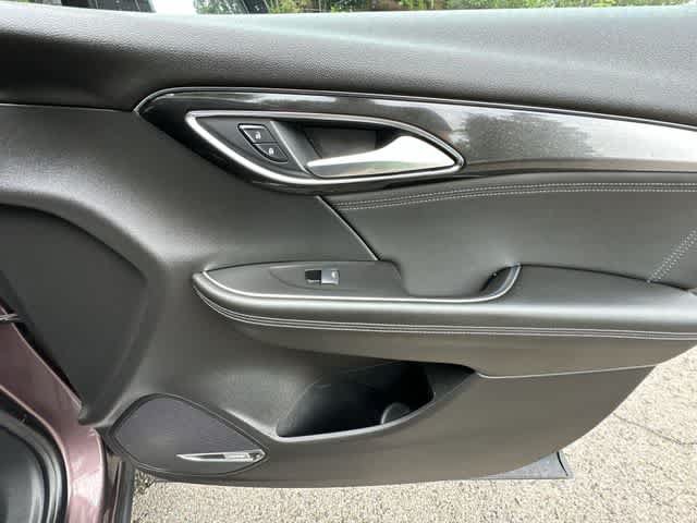 Used 2024 Buick Envision Preferred AWD/4WD image 20