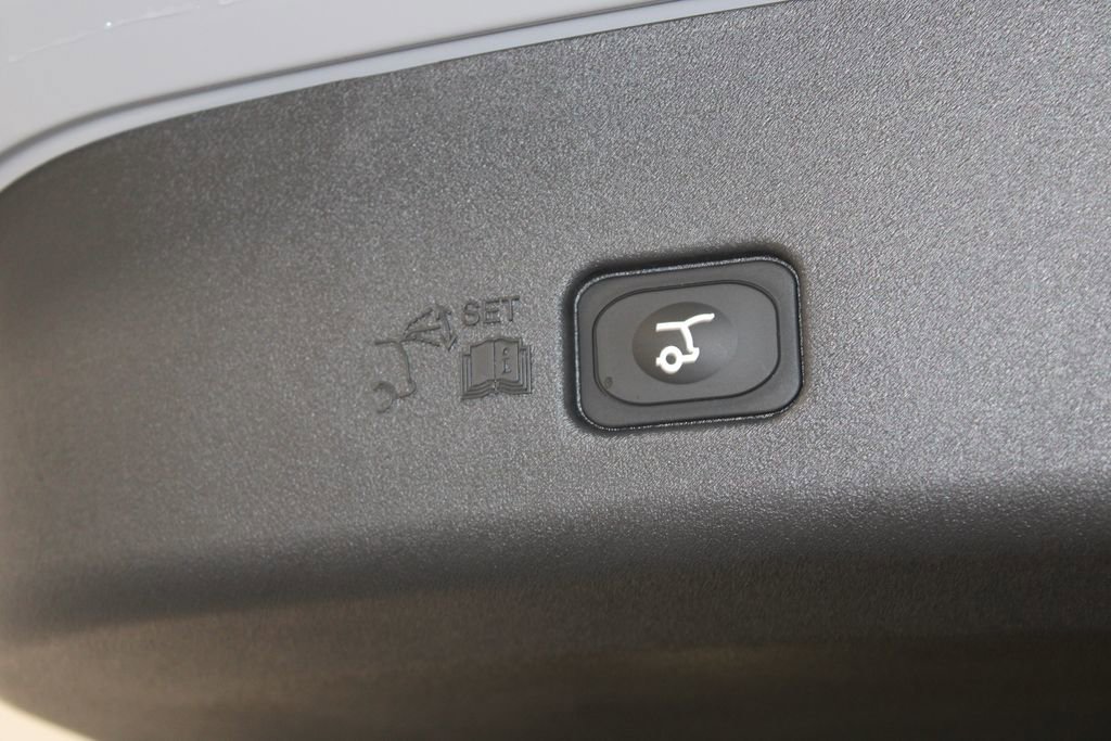 New 2026 Lincoln Nautilus Premier image 16