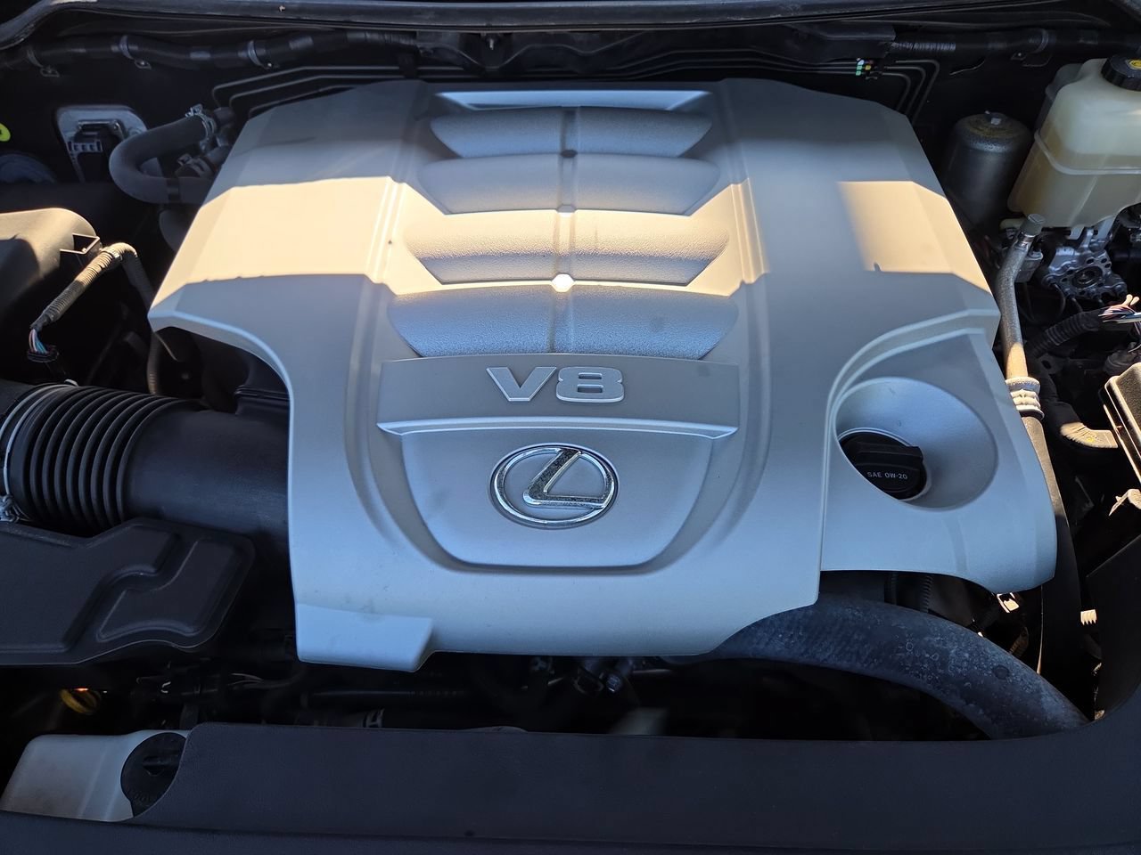 Used 2017 Lexus LX 570 4WD w/ Luxury Package image 31