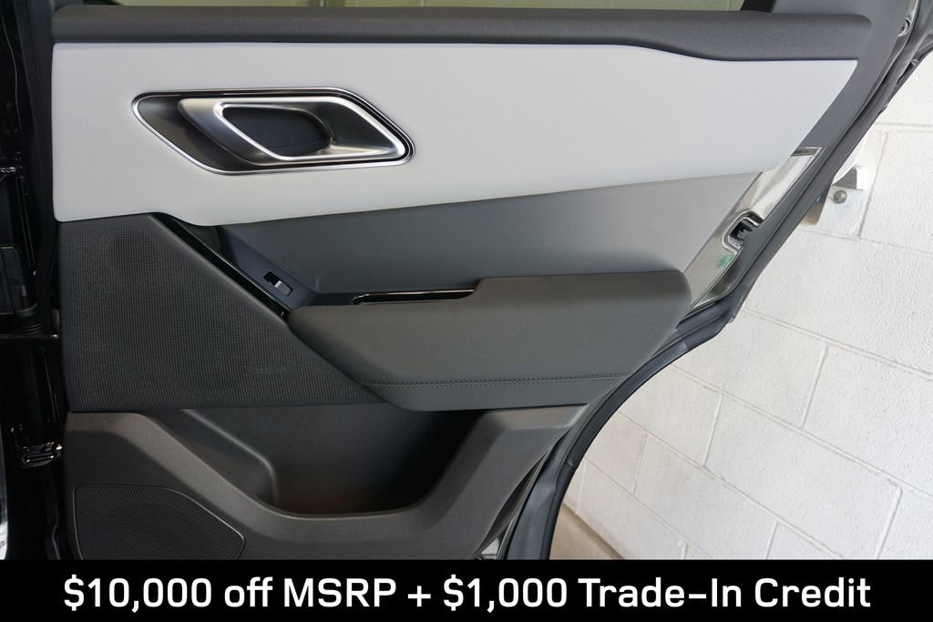 New 2025 Land Rover Range Rover Velar Dynamic SE image 25