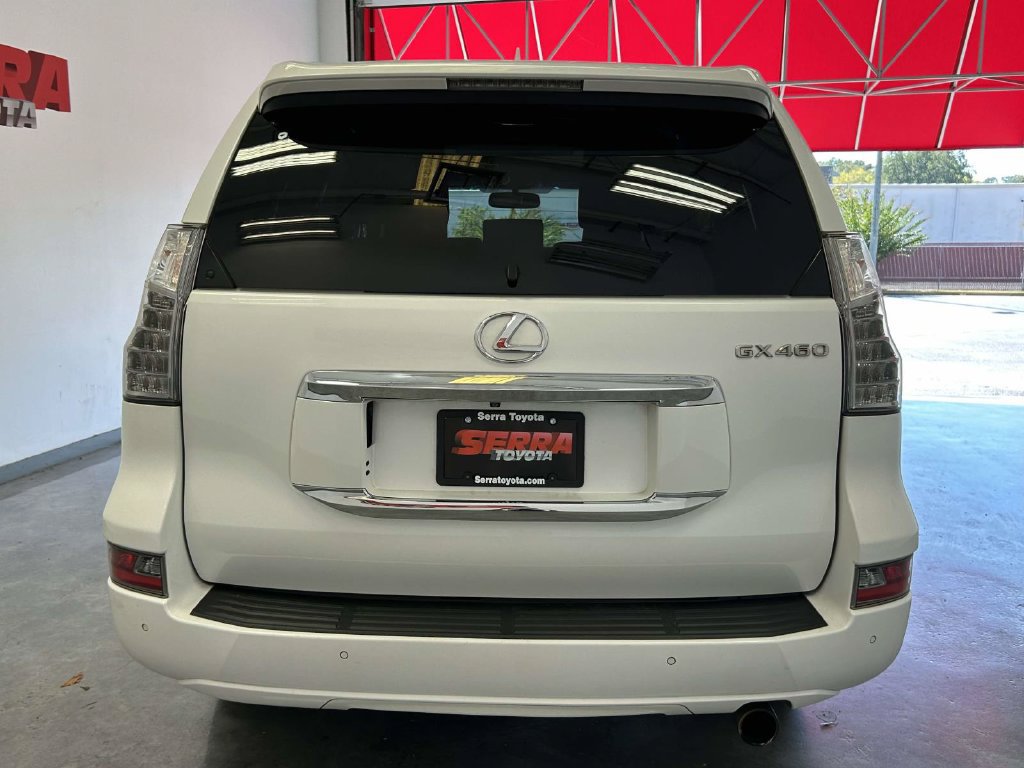 Used 2018 Lexus GX 460 w/ Navigation Package AWD/4WD image 4