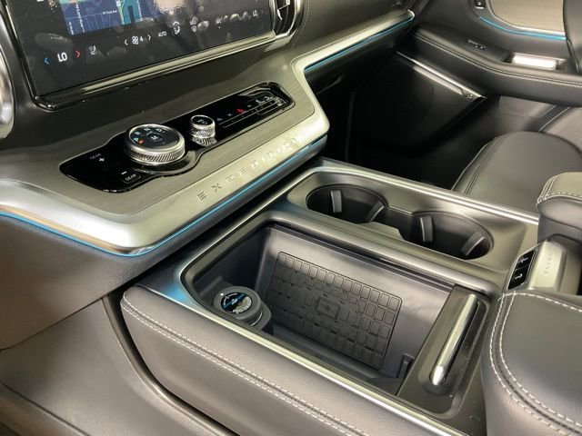 New 2025 Ford Expedition Platinum w/ Driver's Package image 21