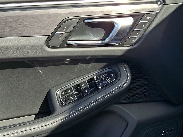 New 2026 Porsche Macan GTS image 14