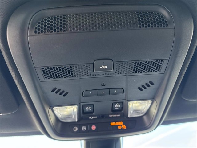 Certified 2025 Cadillac XT5 Premium Luxury image 19