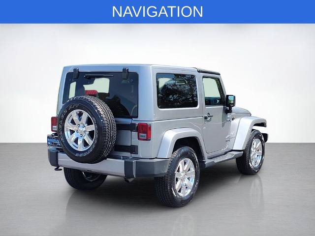 Used 2017 Jeep Wrangler Sahara w/ Connectivity Group AWD/4WD image 5