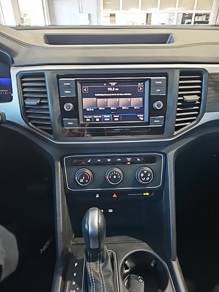 Used 2023 Volkswagen Atlas SE image 32