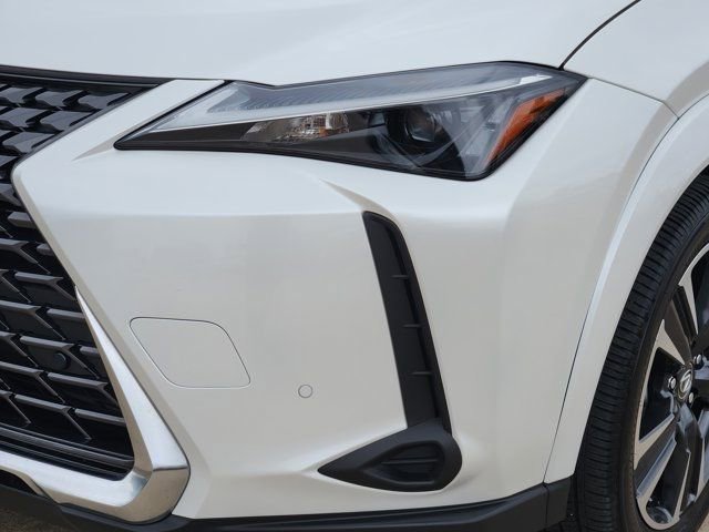 Used 2025 Lexus UX 300h FWD w/ Accessory Package (Z2) image 16