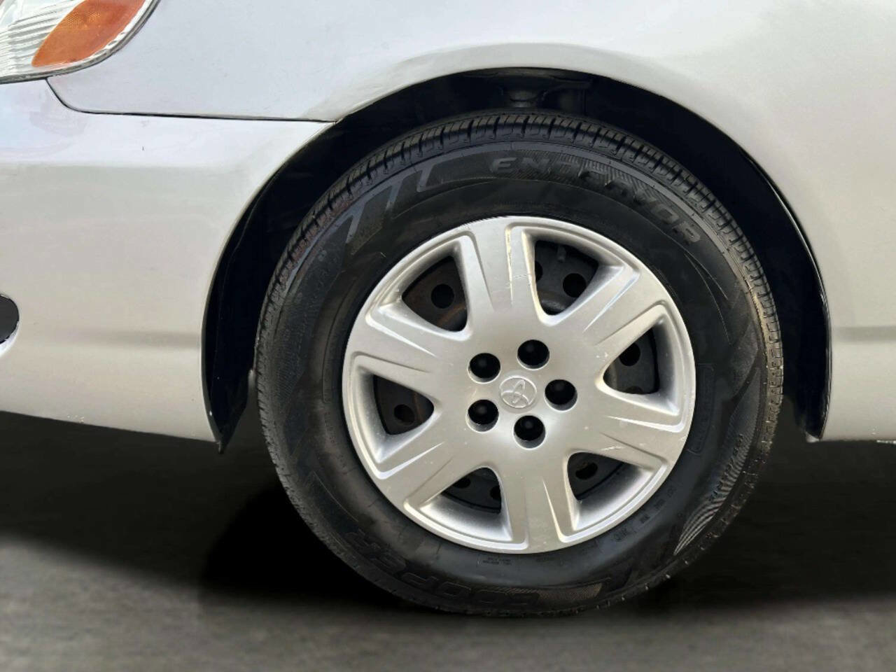 Used 2007 Toyota Corolla LE image 32