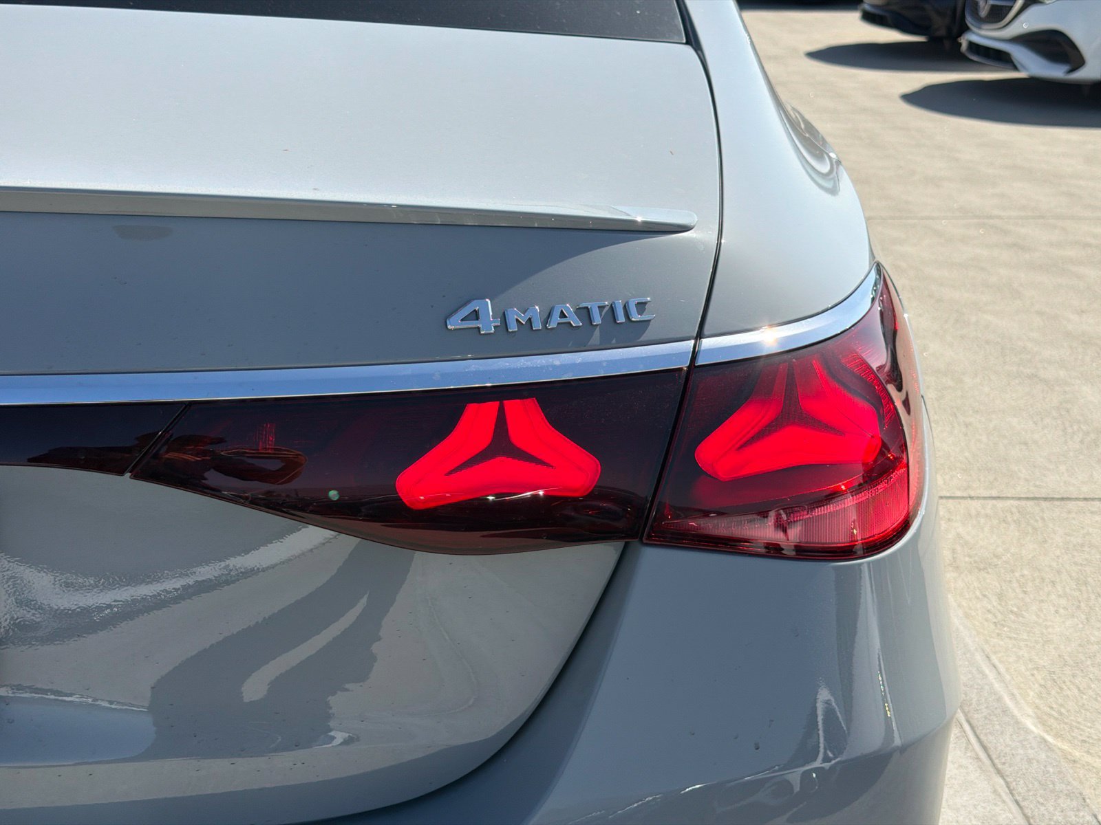 New 2027 Mercedes-Benz E 450 4MATIC Sedan image 12