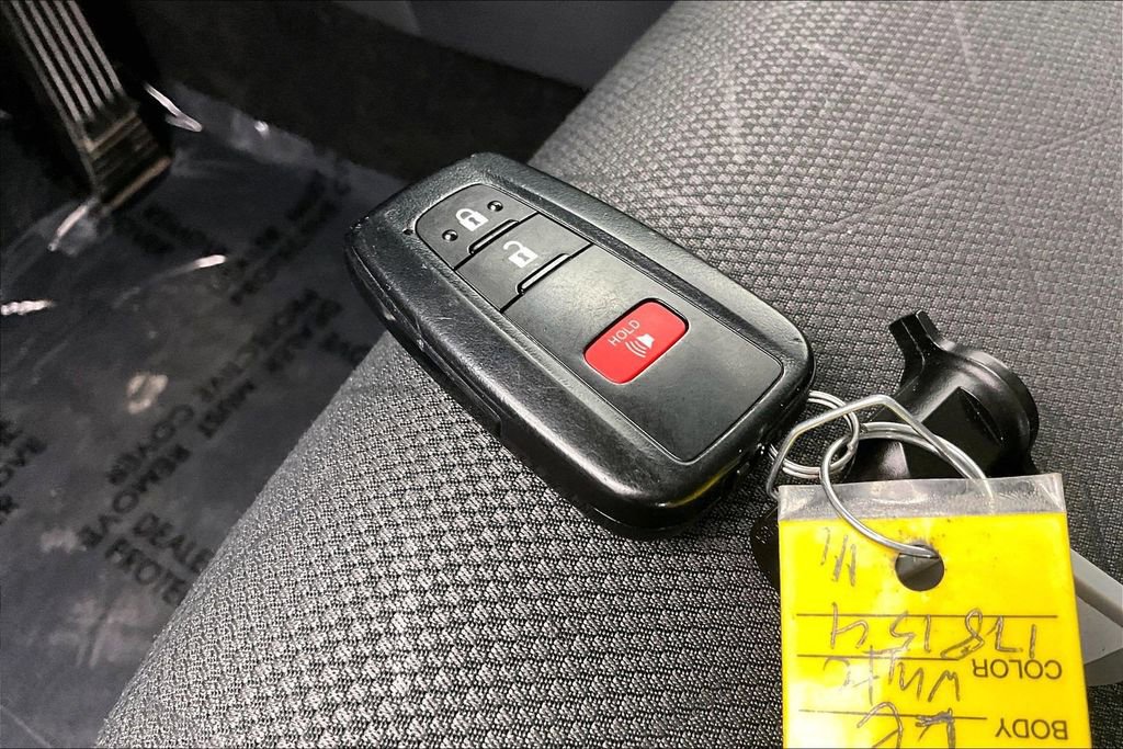 Used 2025 Toyota RAV4 XLE image 11