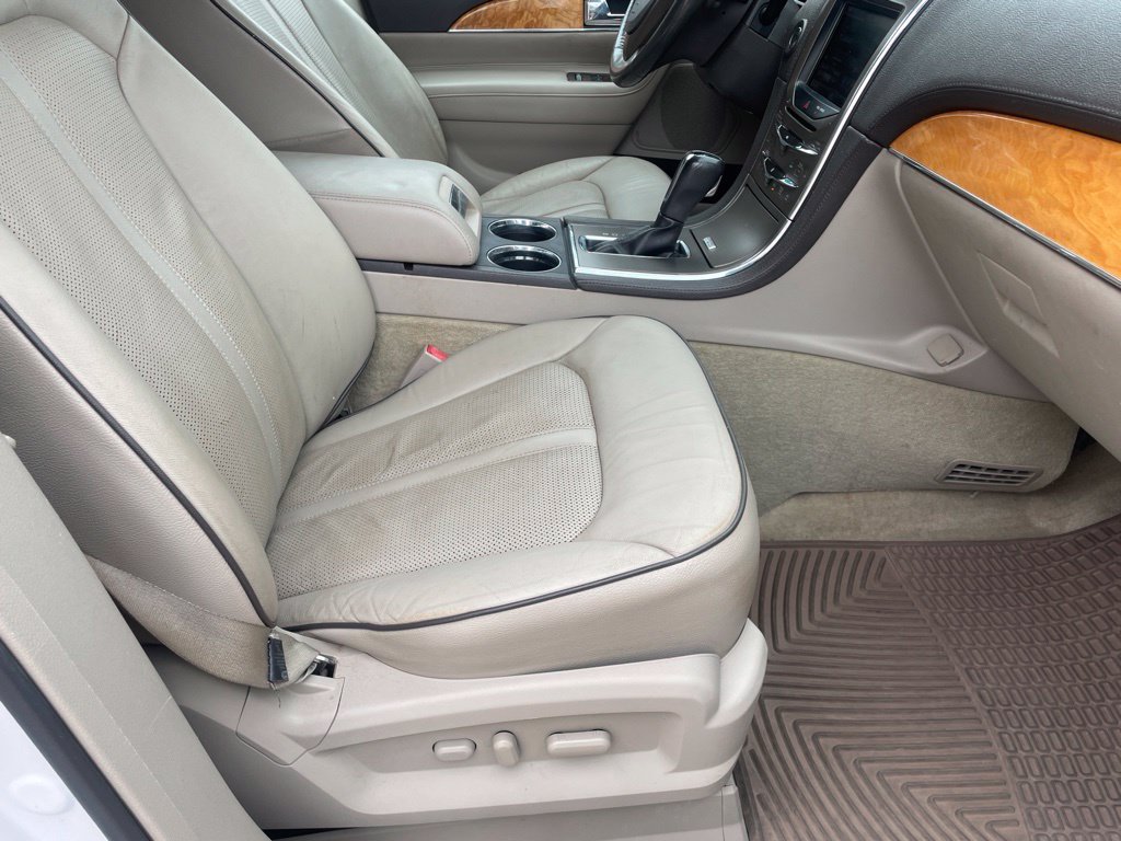 Used 2015 Lincoln MKX FWD w/ Equipment Group 102A image 26
