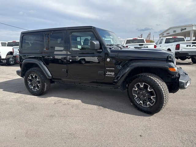 Used 2024 Jeep Wrangler Sahara w/ Technology Group image 10