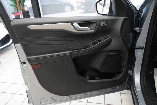 Used 2022 Ford Escape SEL w/ Technology Package image 21