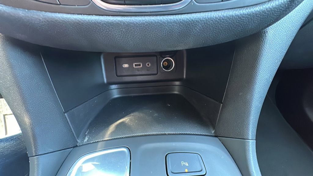 Used 2022 Chevrolet Equinox LT image 24