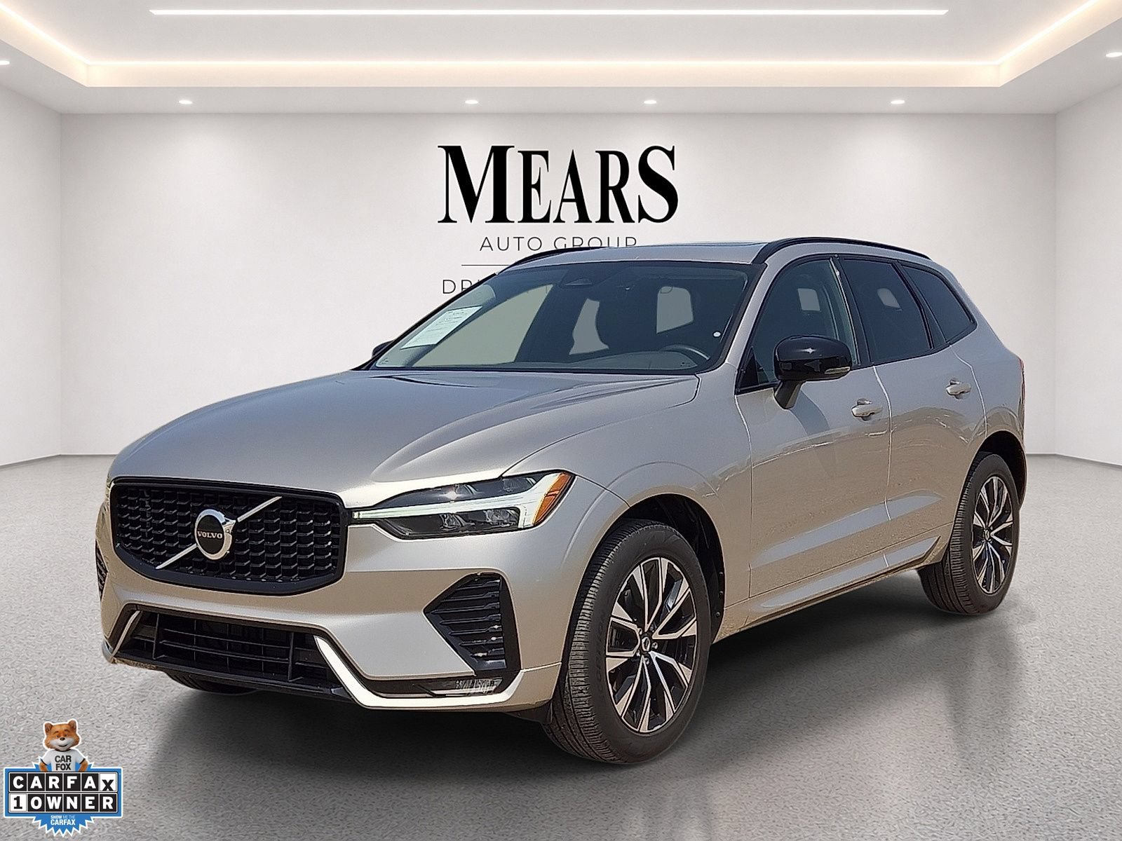 Certified 2024 Volvo XC60 B5 Core AWD/4WD image 1