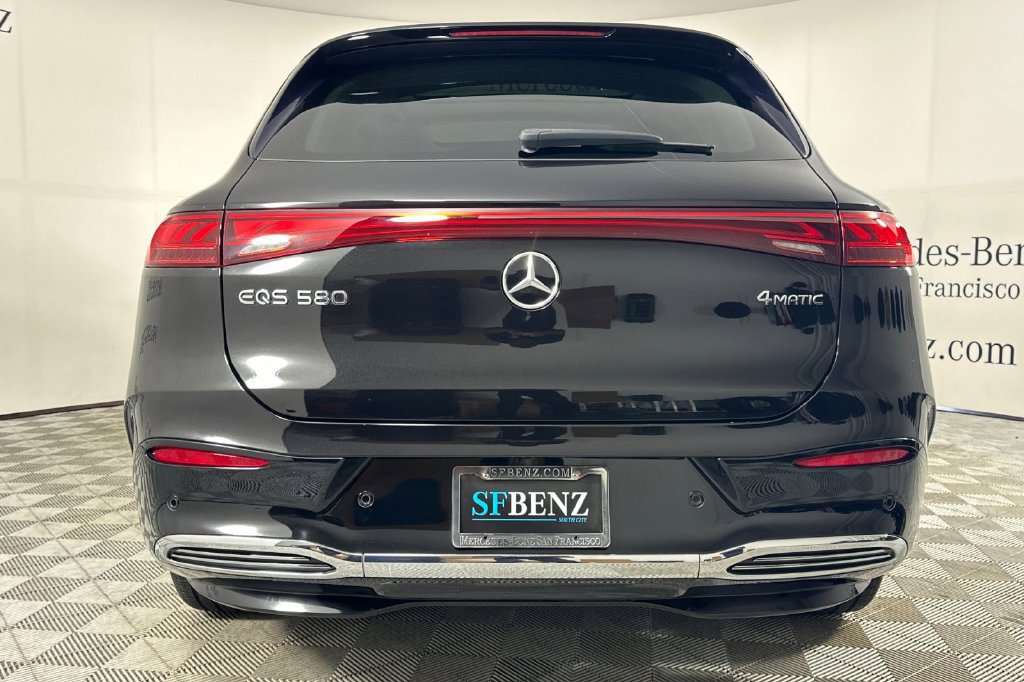 Certified 2023 Mercedes-Benz EQS 580 4MATIC SUV image 5