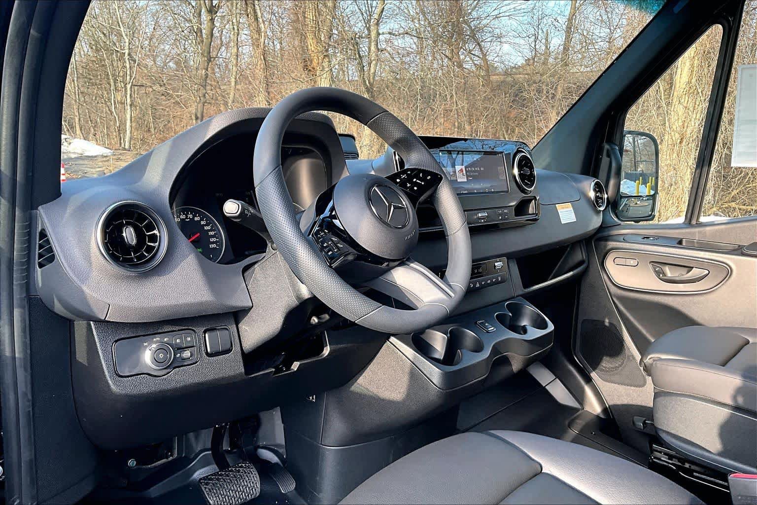 New 2026 Mercedes-Benz Sprinter 2500 image 9