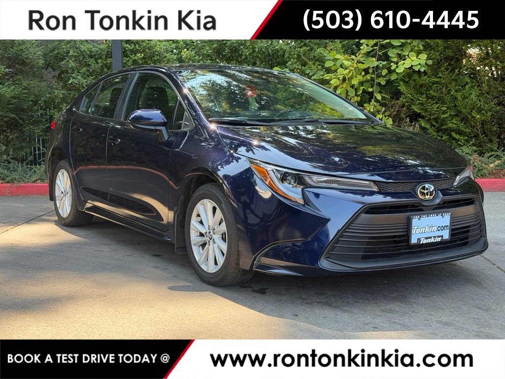 Used 2025 Toyota Corolla LE w/ LE Premium Package