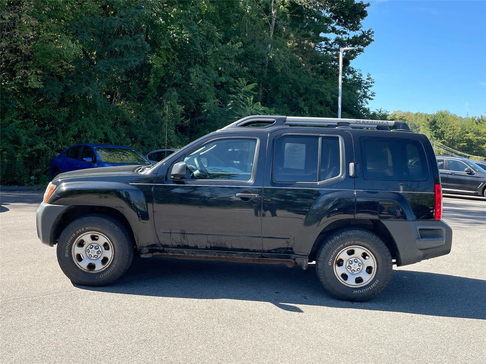Used 2012 Nissan Xterra X AWD/4WD image 2