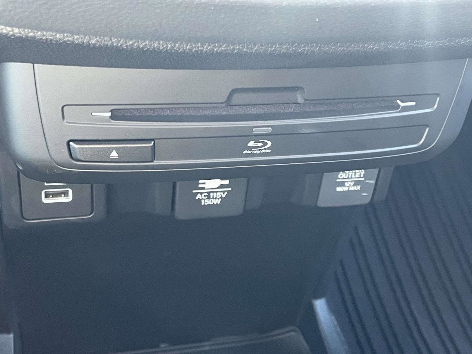 Used 2024 Honda Odyssey Elite image 6