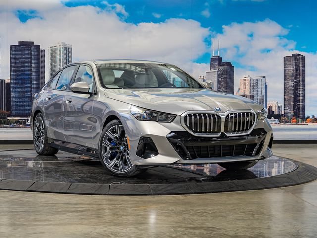 New 2027 BMW i5 xDrive40 w/ M Sport Package AWD/4WD image 1